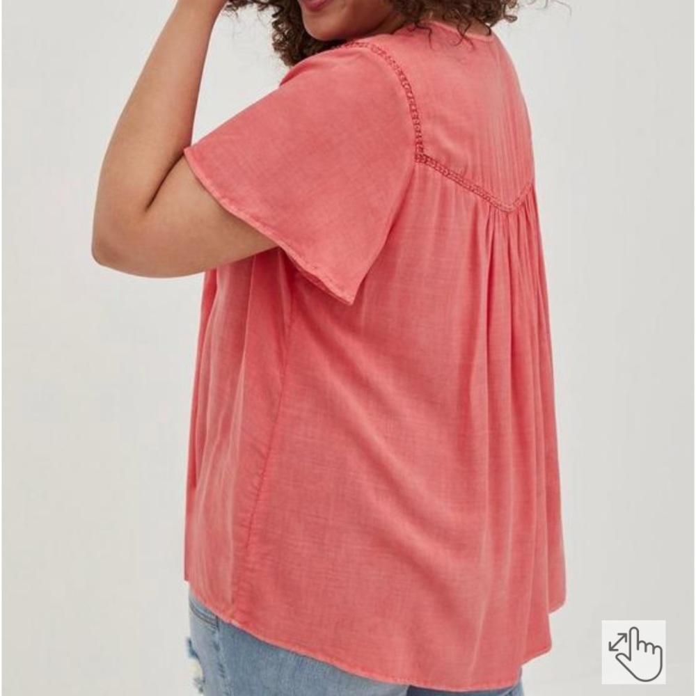 Torrid Challis Smocked Detail Flutter Short Sleev… - image 4